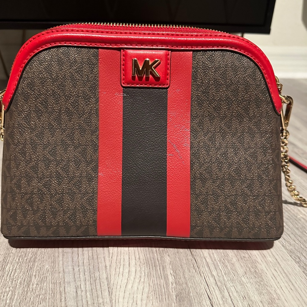 Michael Kors LG Dome Crossbody Bag